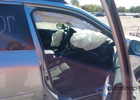 2020 Subaru Outback Premium z USA, uszkodzony, nr VIN 4S4BTACC9L3249018